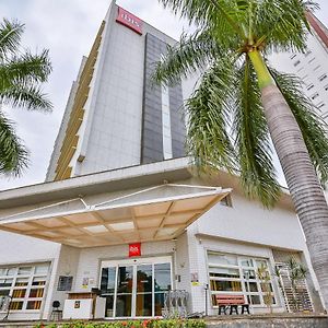 Ibis Goiania